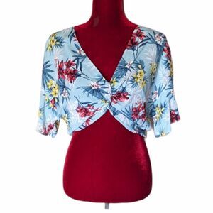 NWOT Altar'd State Tropical Hawaiian Wrap Tie CropTop Size Medium